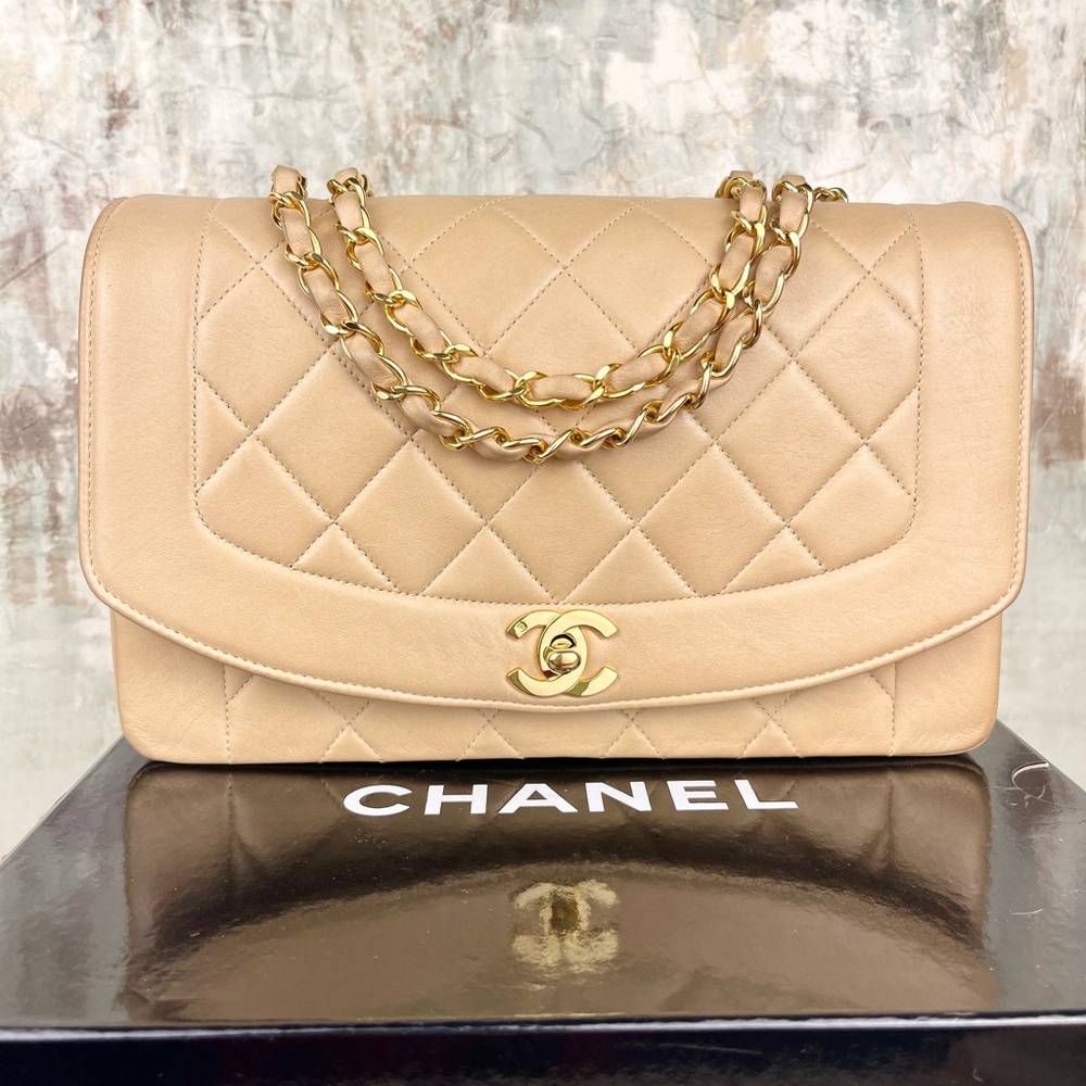 ✨CHANEL DIANA MEDIUM SINGLE FLAP LAMBSKIN BEIGE BAG✨